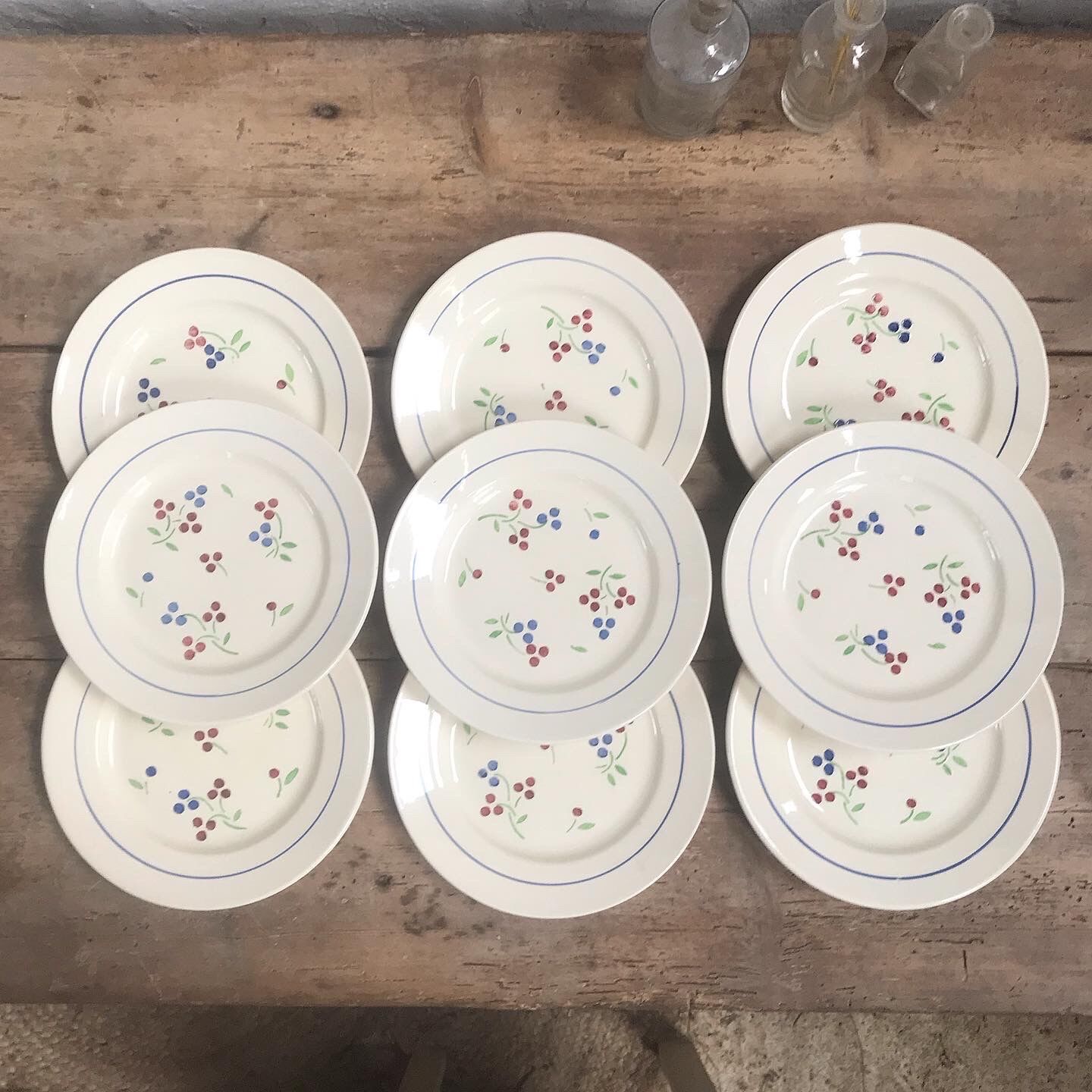 Lot de 9 assiettes à dessert anciennes