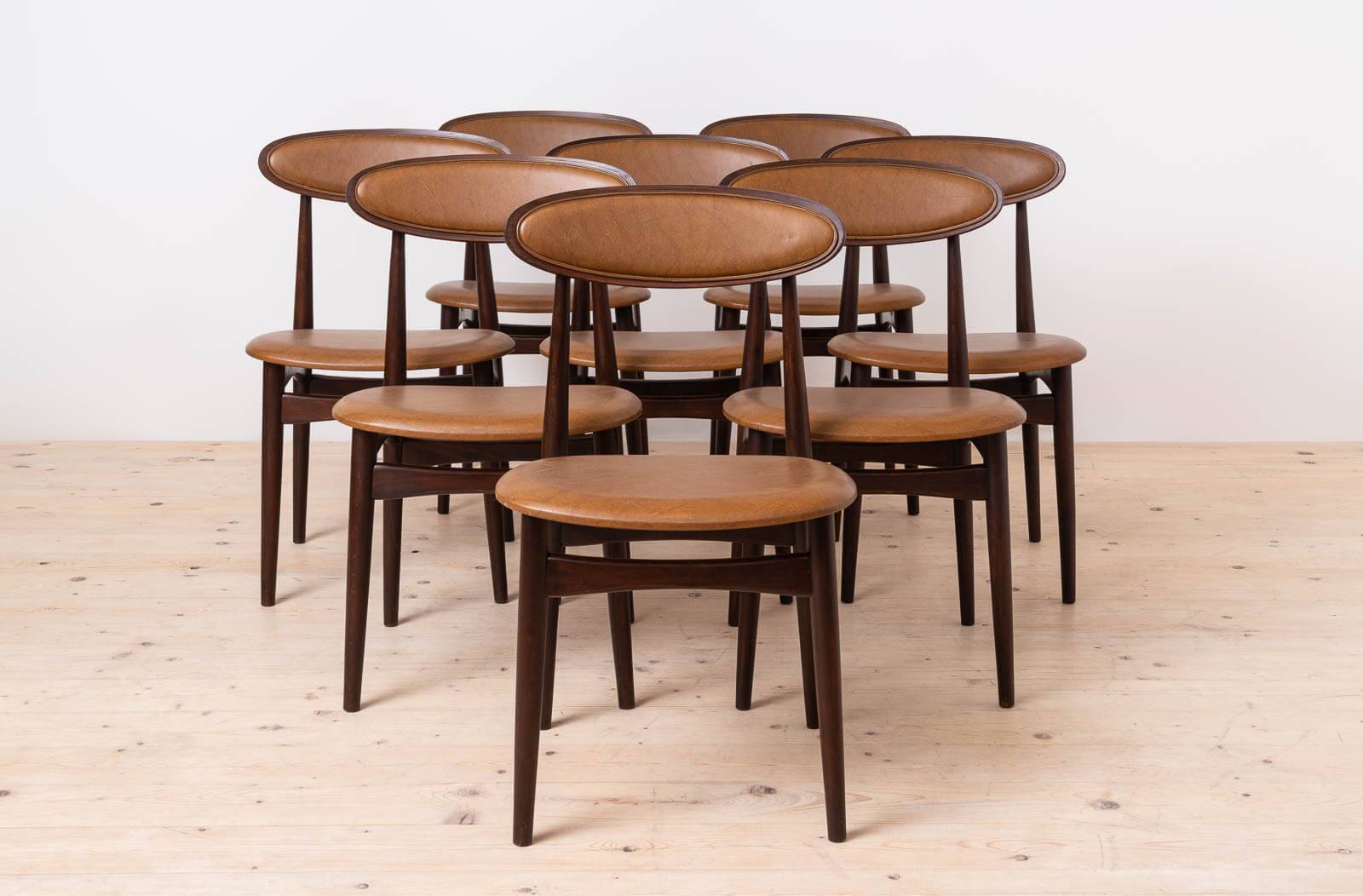 Mid Century Modern Dining Set, Round Table with 6 Fredrik Kayser Chairs