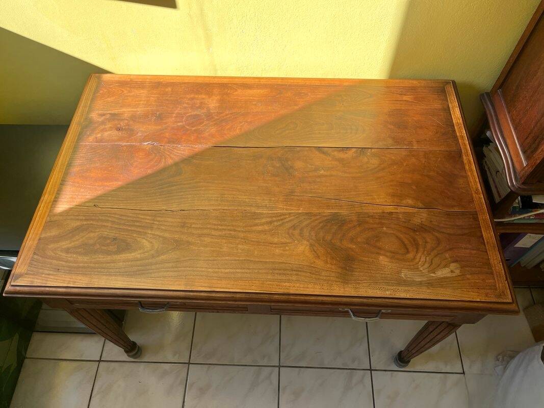 Table en bois ancienne