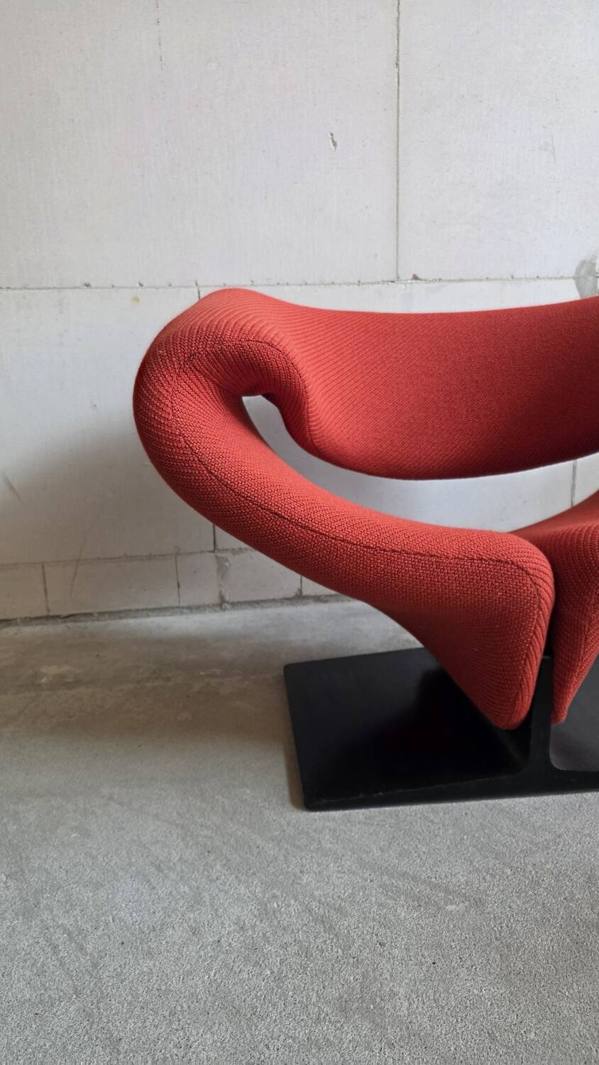 Ribbon Chair by Pierre Paulin Artifort