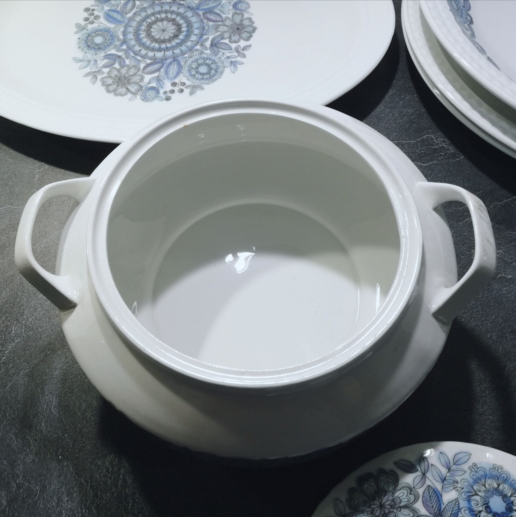 Table service 38 pieces in Spanish porcelain Pontesa