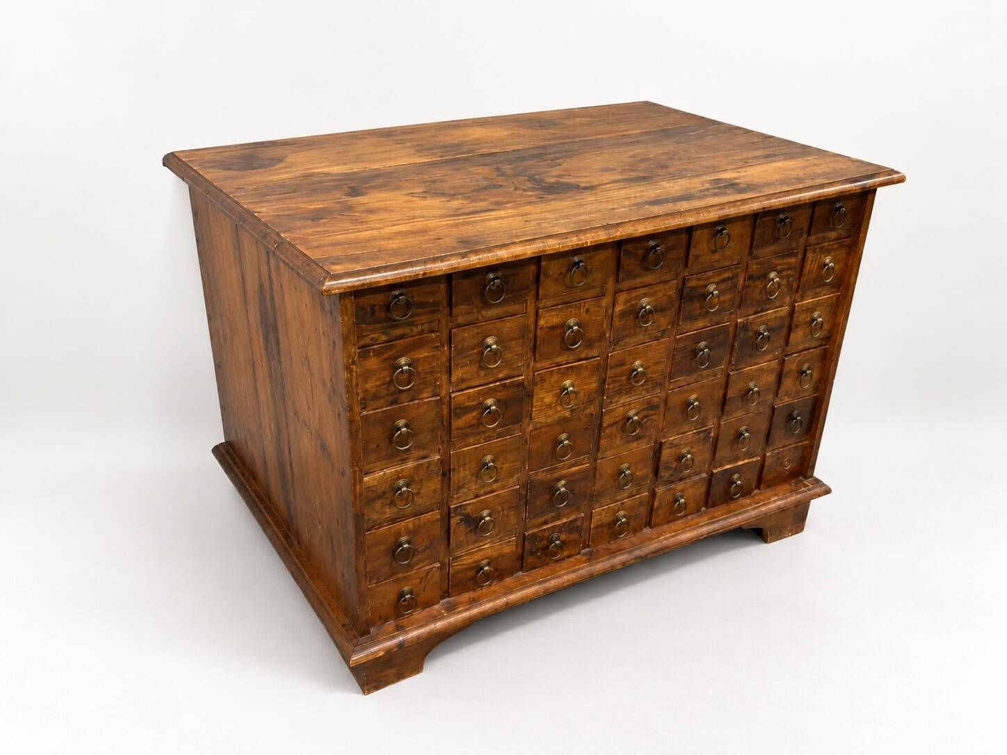 Cabinet de tiroirs de pharmacie apothicaire vintage
