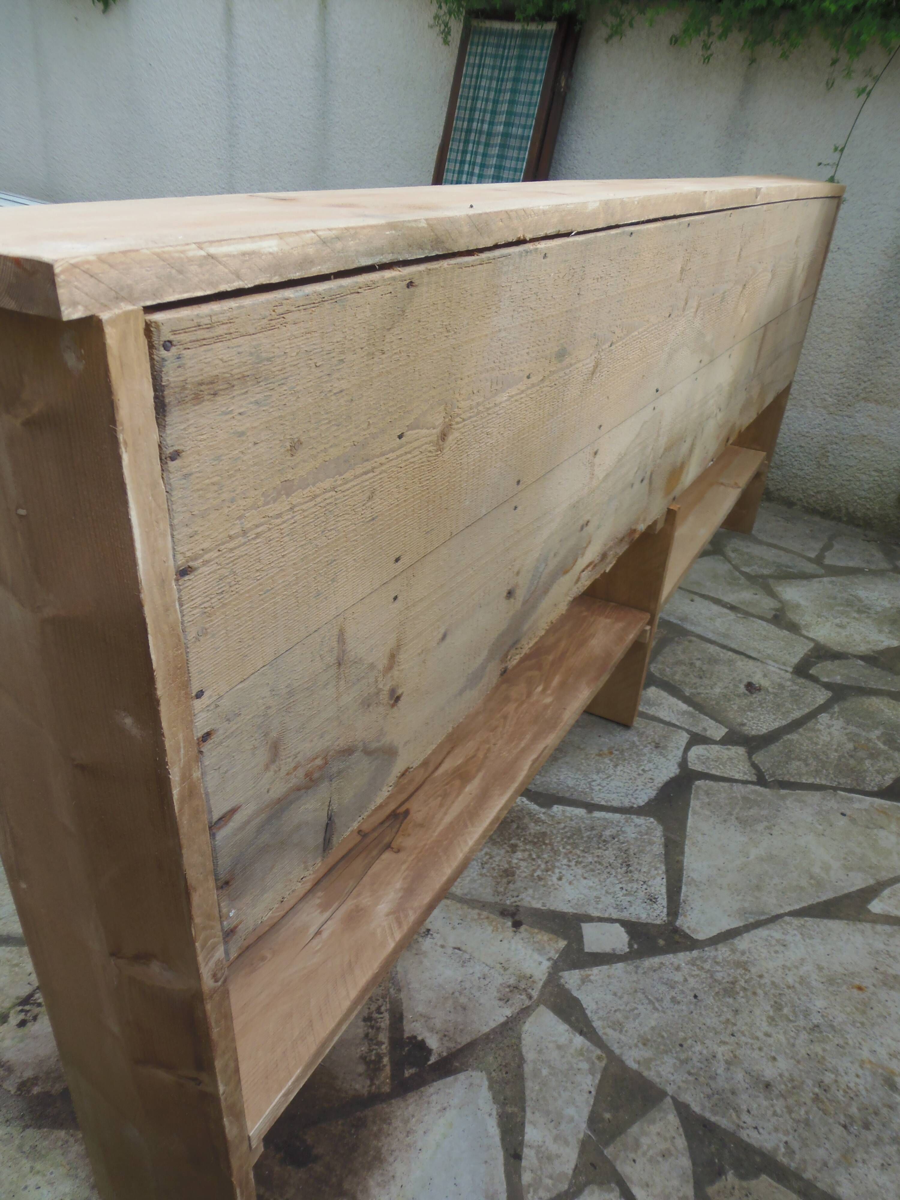 Vintage pitch pine craft furniture, 20 lockers, 2 mobile shelves