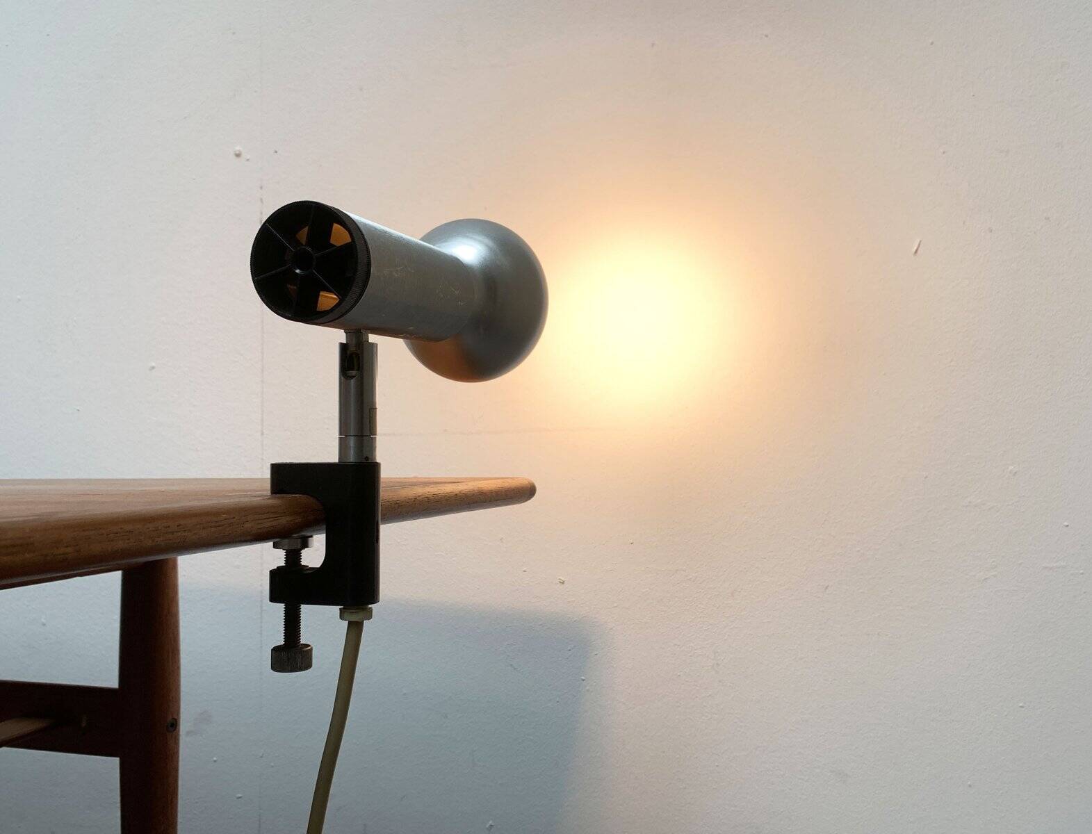 Vintage minimalist clip lamps from the space age, Table or Shelf, by Philips