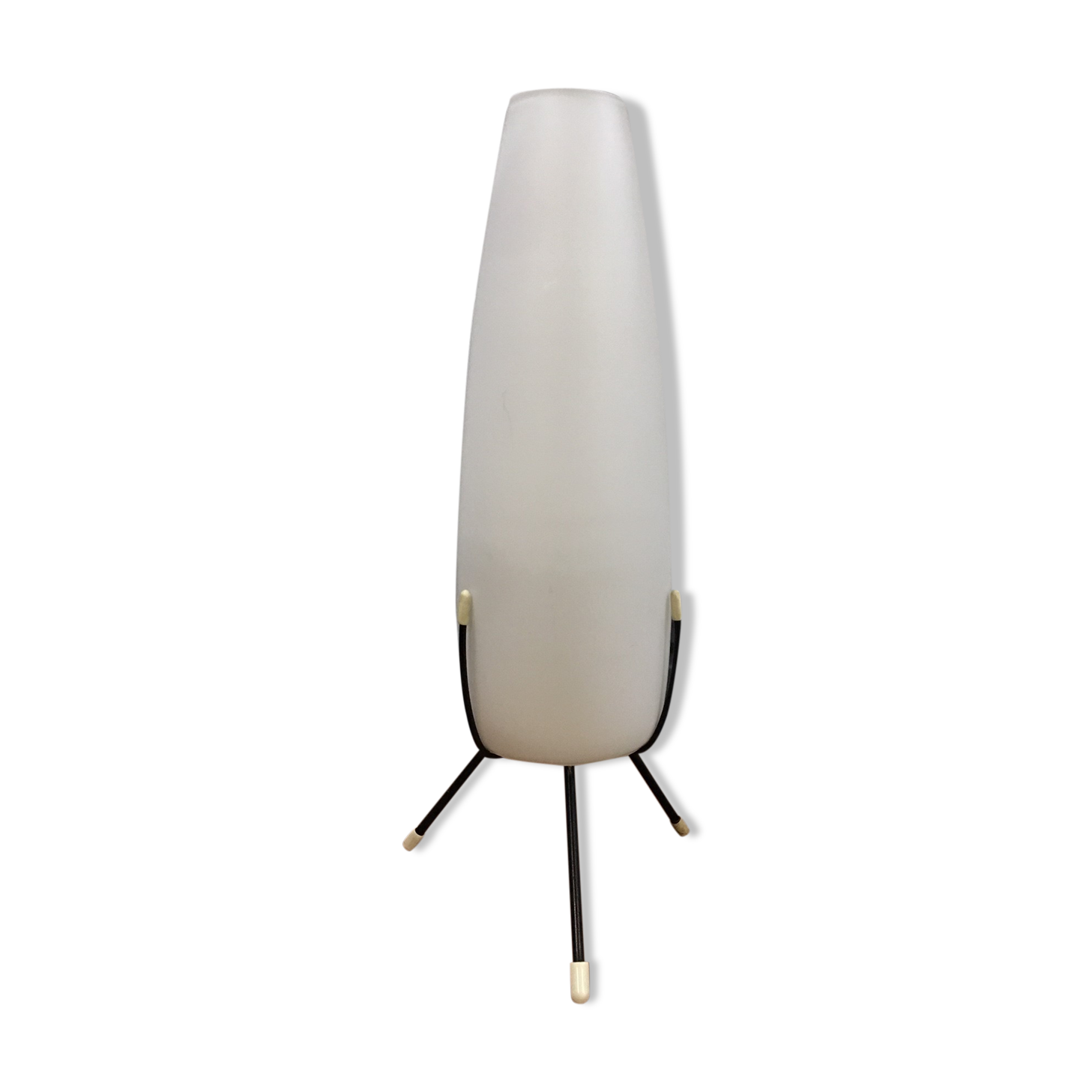Lampe tripode opaline de Louis Kalff pour Philips 1960
