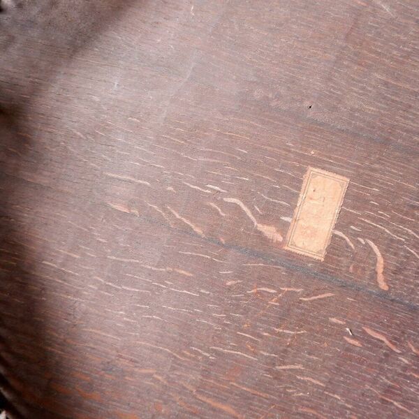 Table piédestal hexagonale ou table d'appoint avec structure en treillis et motif étoilé