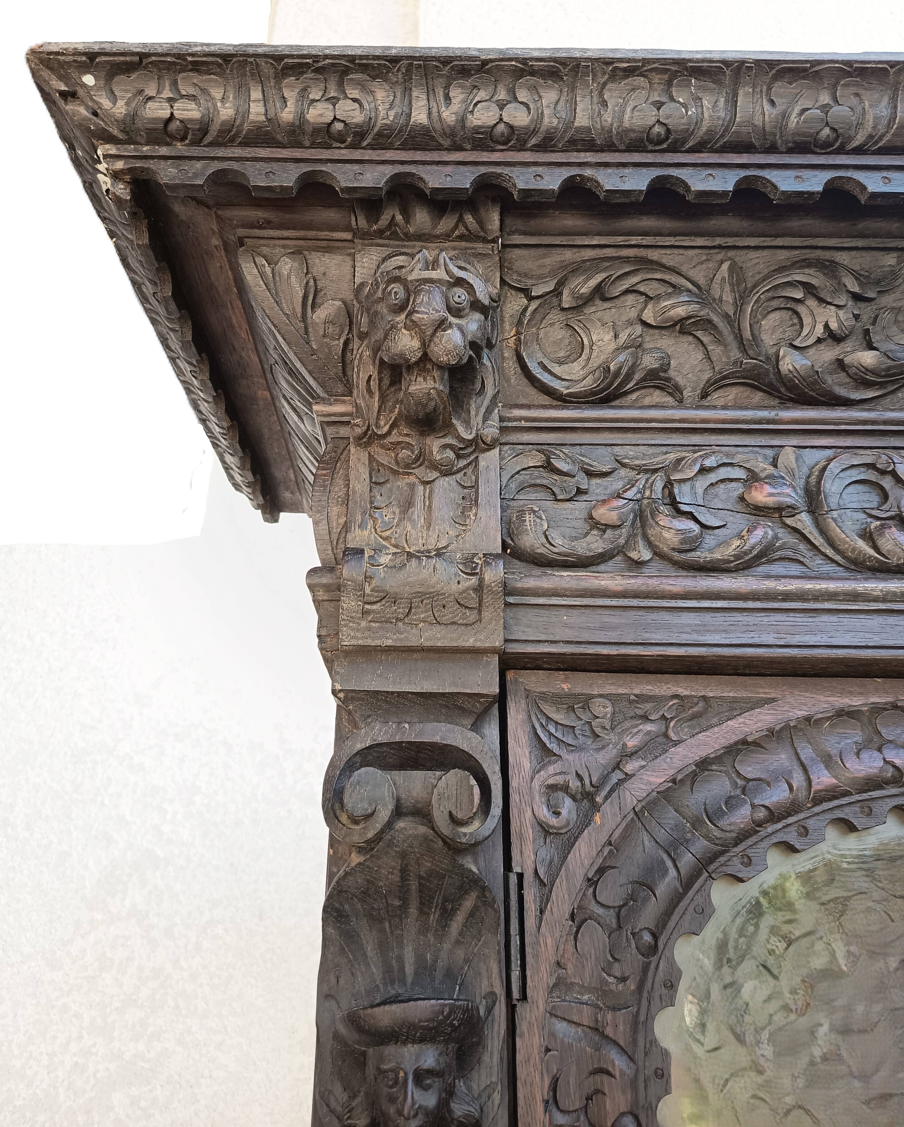 Renaissance oak library buffet from the 19th century.