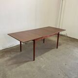 Scandinavian table with extensions