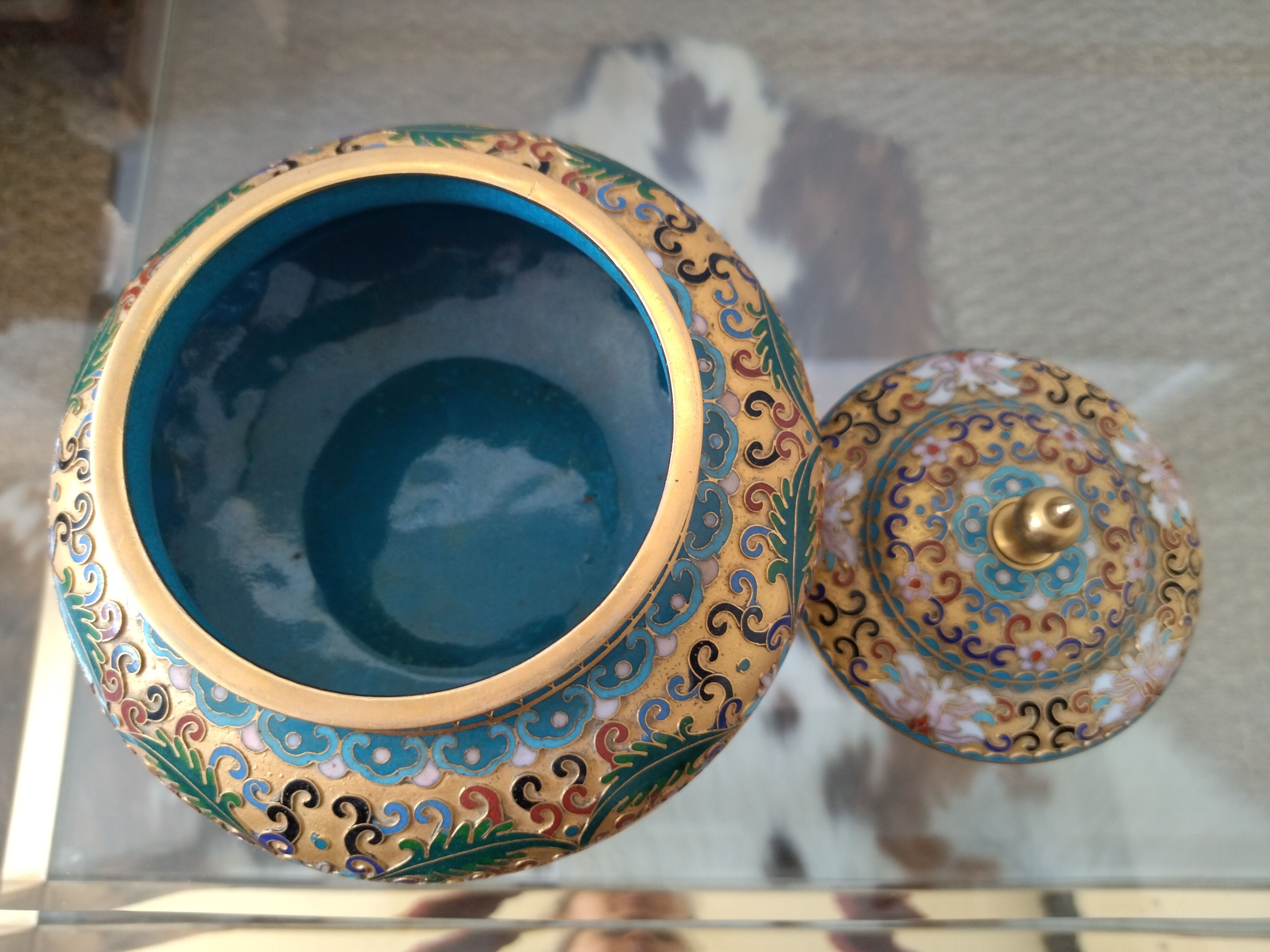 Box in partitioned enamels China