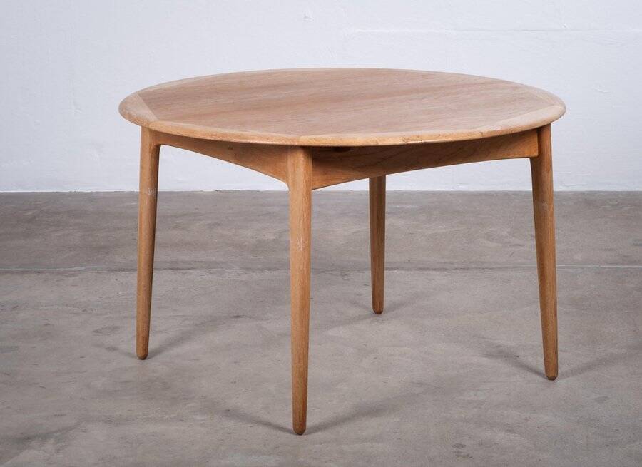 Round Oak Dining Table attributed to Svend Aage Madsen for K. Knudsen, Denmark, 1960s