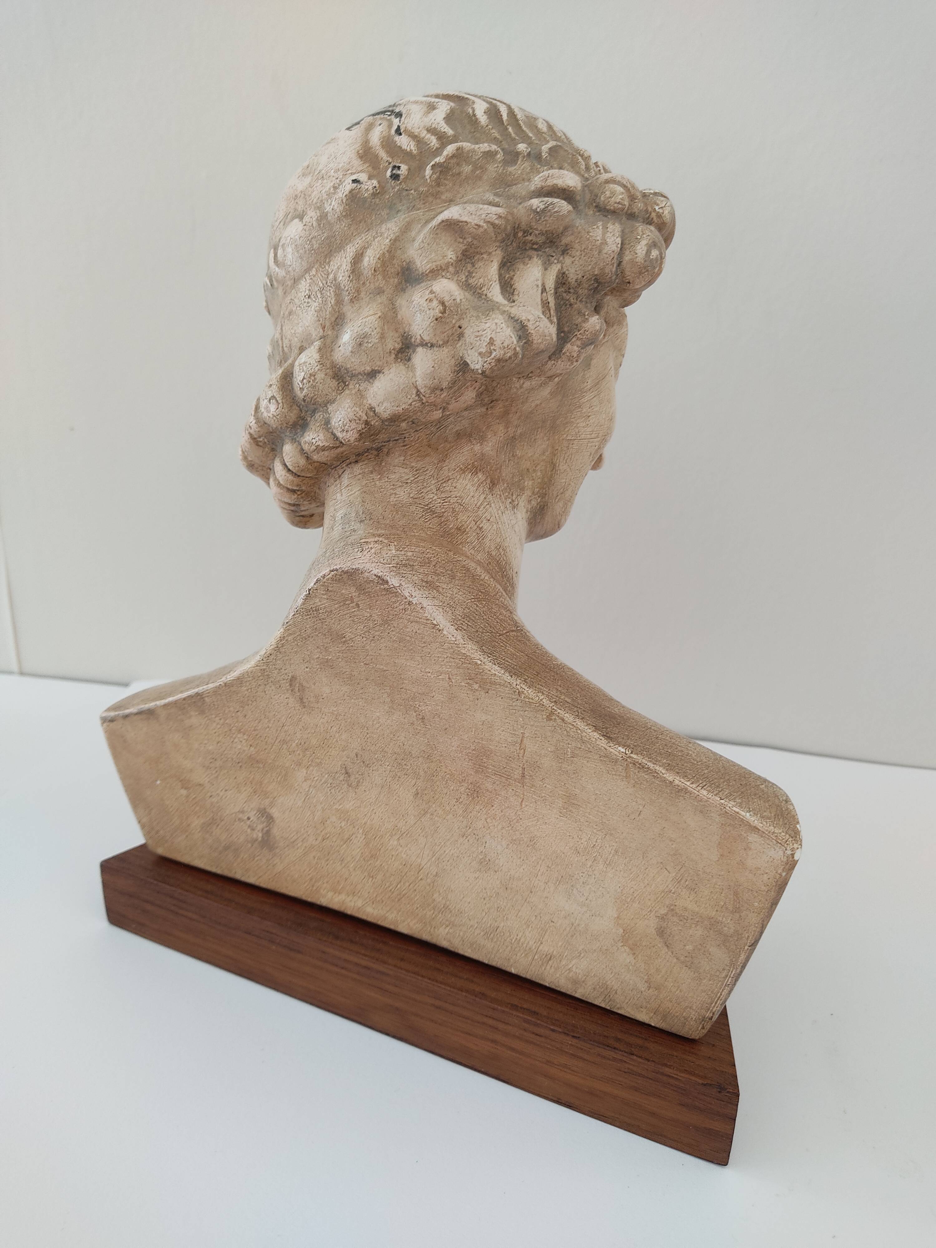 Buste l'ange au sourire de Reims