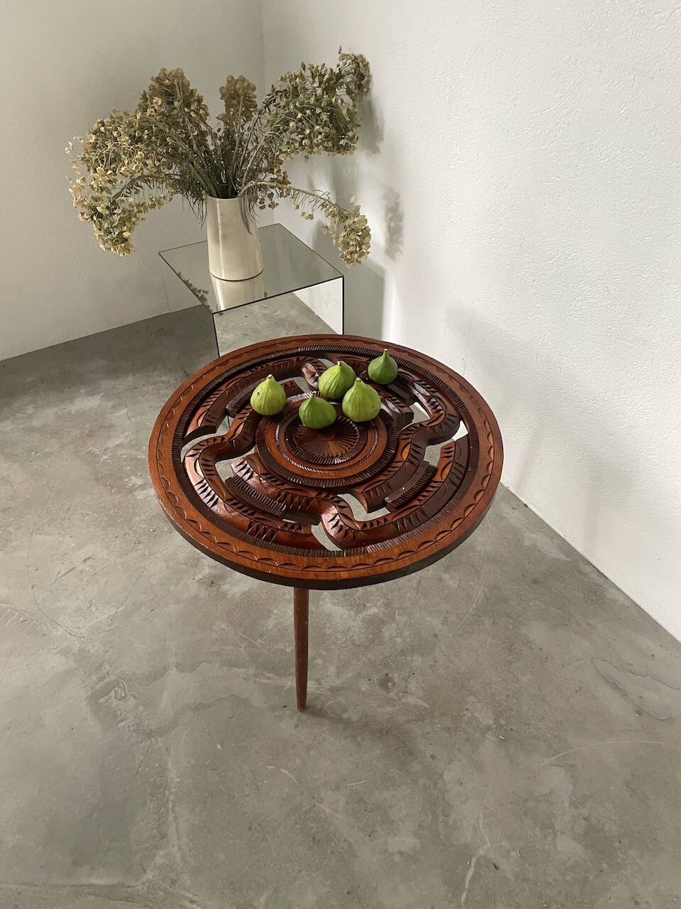 60s tripod coffee table in chiseled wood
