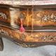 Commode sauteuse en bois de rose plateau en marbre rose