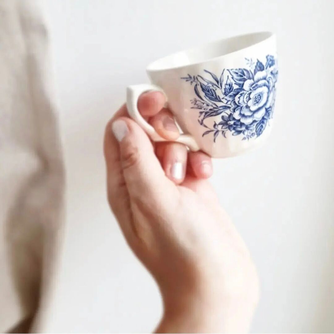 Duo of English porcelain cups