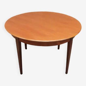 Scandinavian table