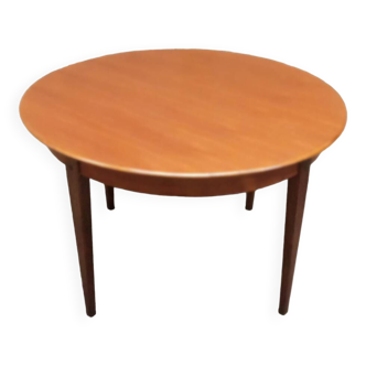 Scandinavian table