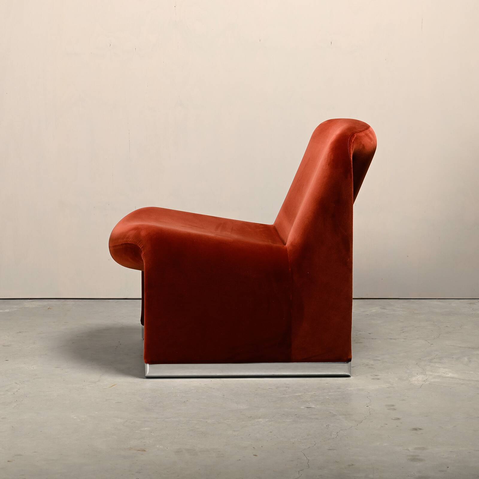 Giancarlo Piretti Alky Lounge Chair in Rust Velvet for Anonima Castelli,