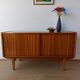 Buffet moderniste des années 1970