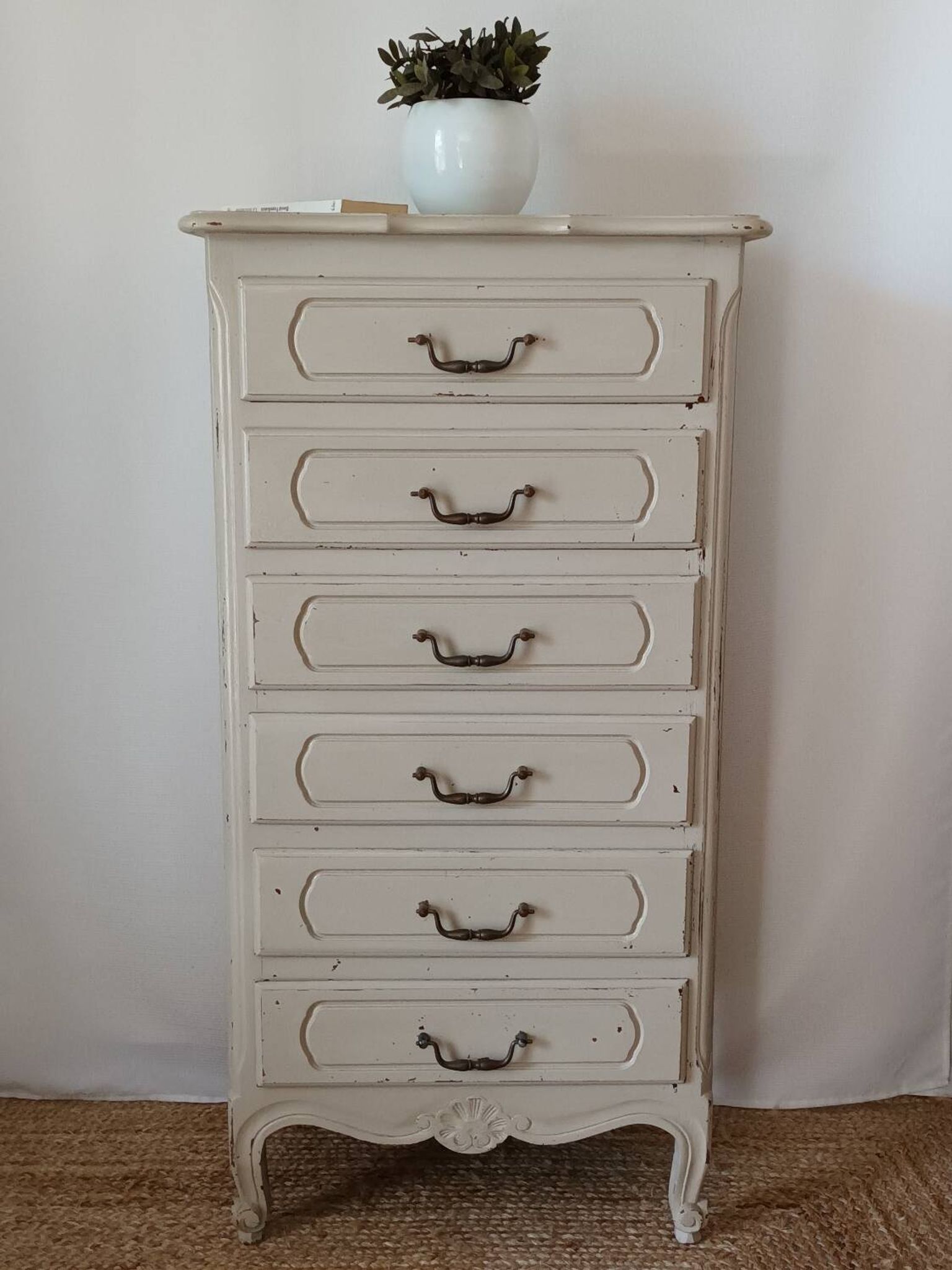 Chiffonnier style Louis XV patiné XXème