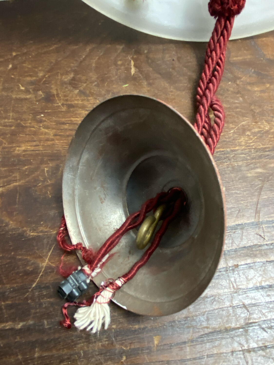 Muller Frères, moulded glass pendant, Art Deco