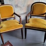 Wide and comfortable bridge chair