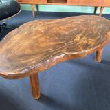 Table basse brutaliste  en orme