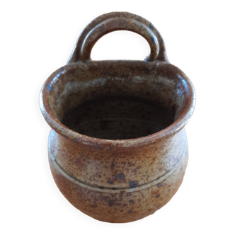 Ceramic pot