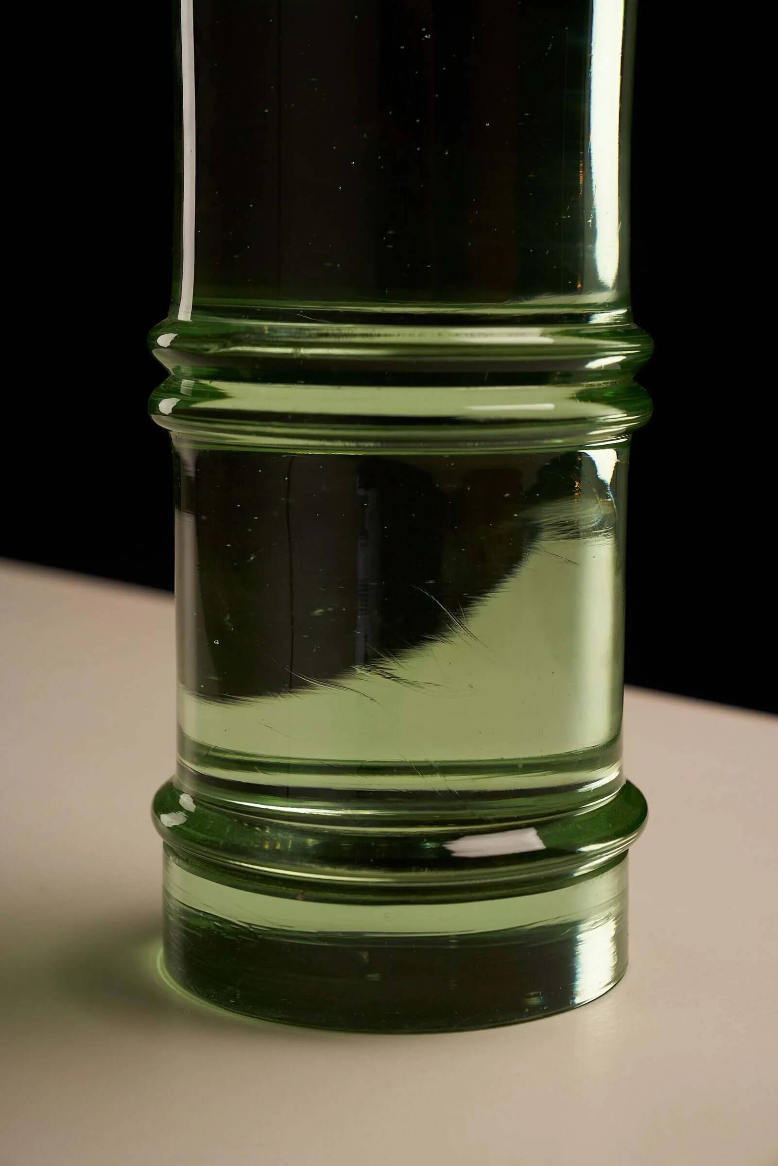 Lampe de table en verre avec abat-jour orange
