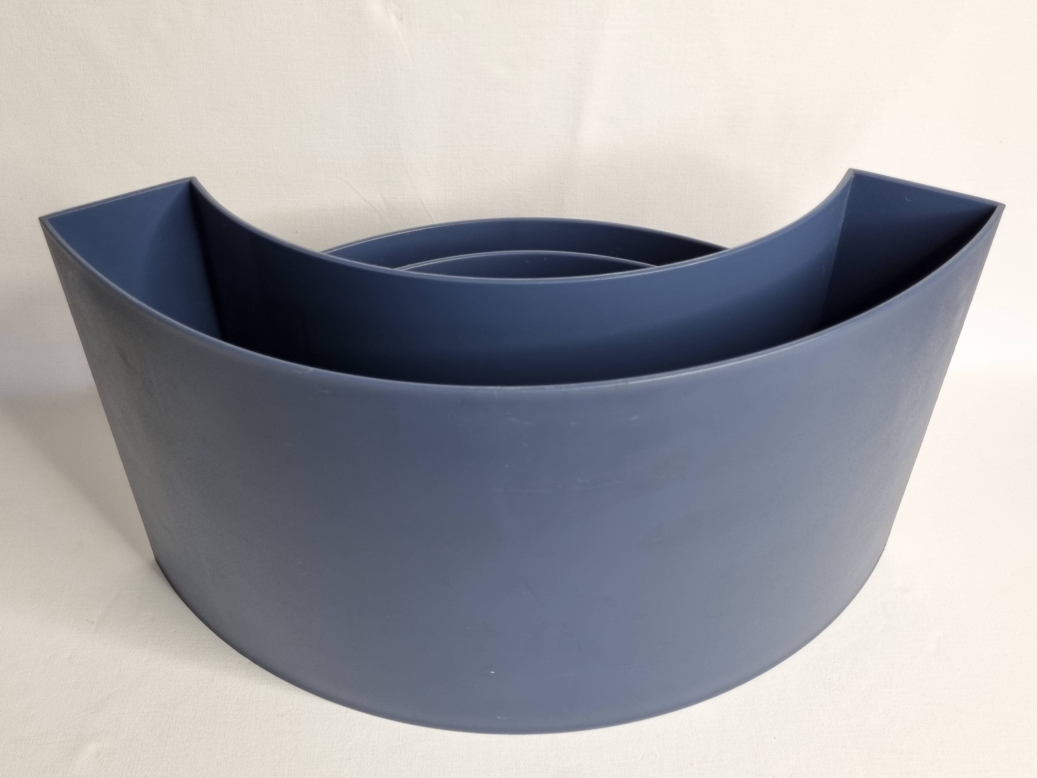 "Wave" magazine holder, design by Maier-Aichen for Authentics, Made in Italy, 90s