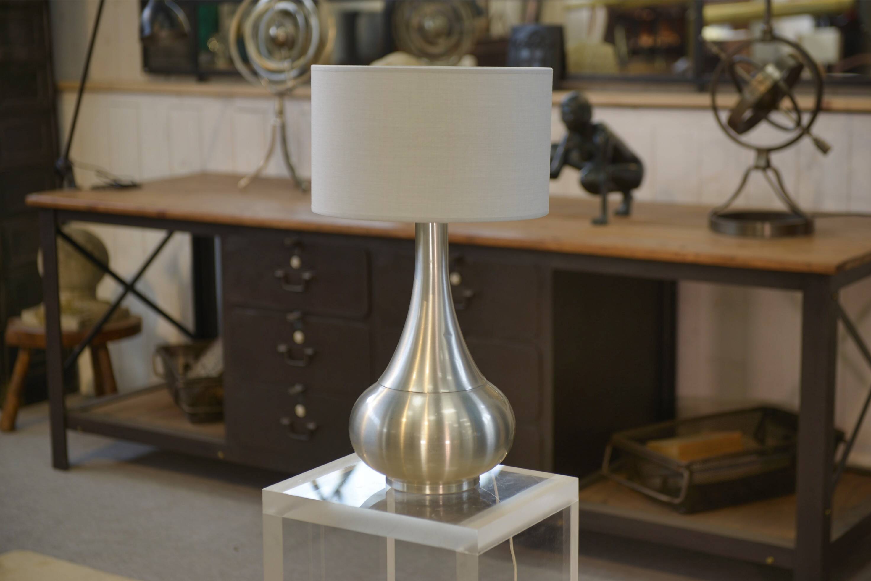 Lampe design en aluminium brossé 1970’s