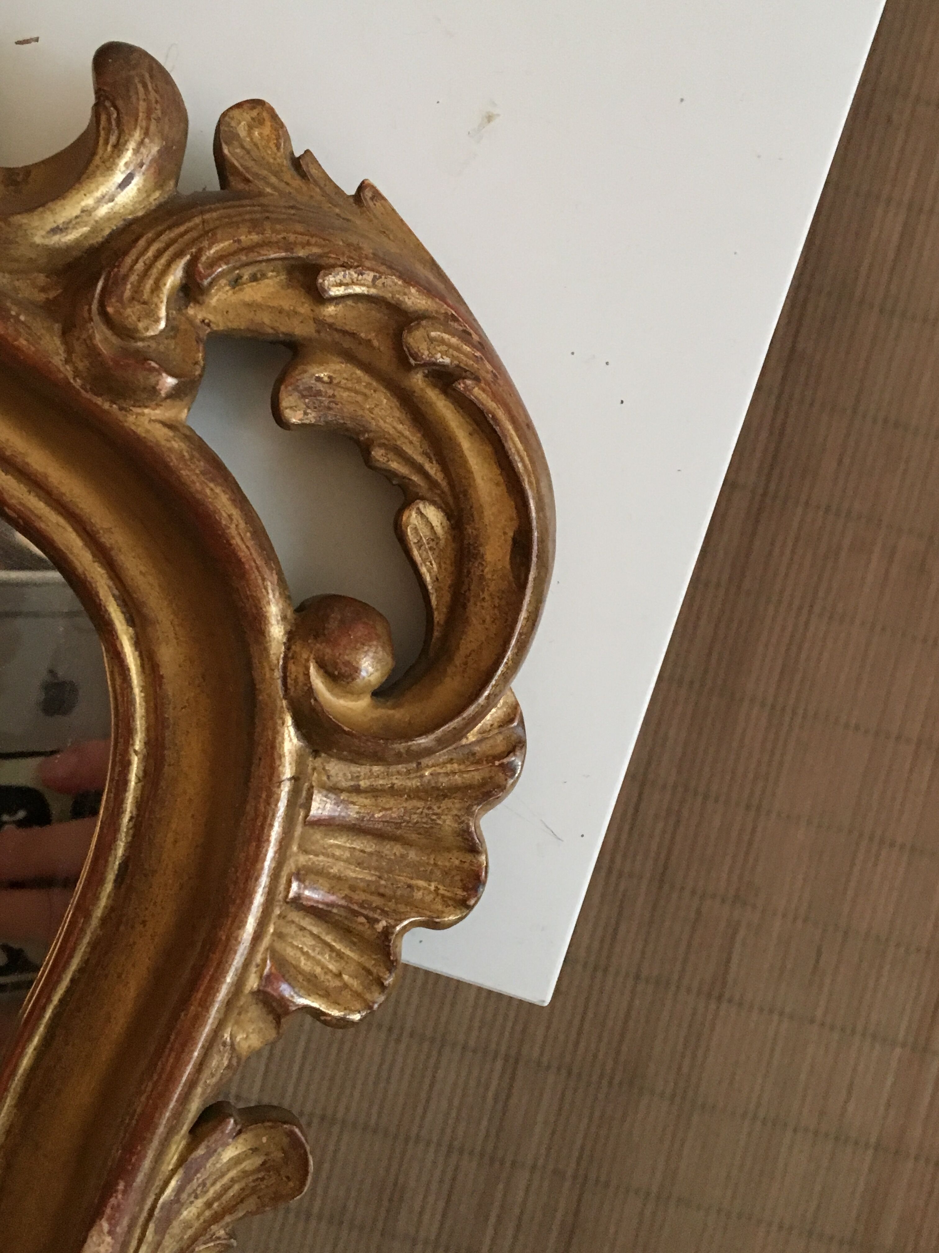 Miroir en bois doré - 38x60cm