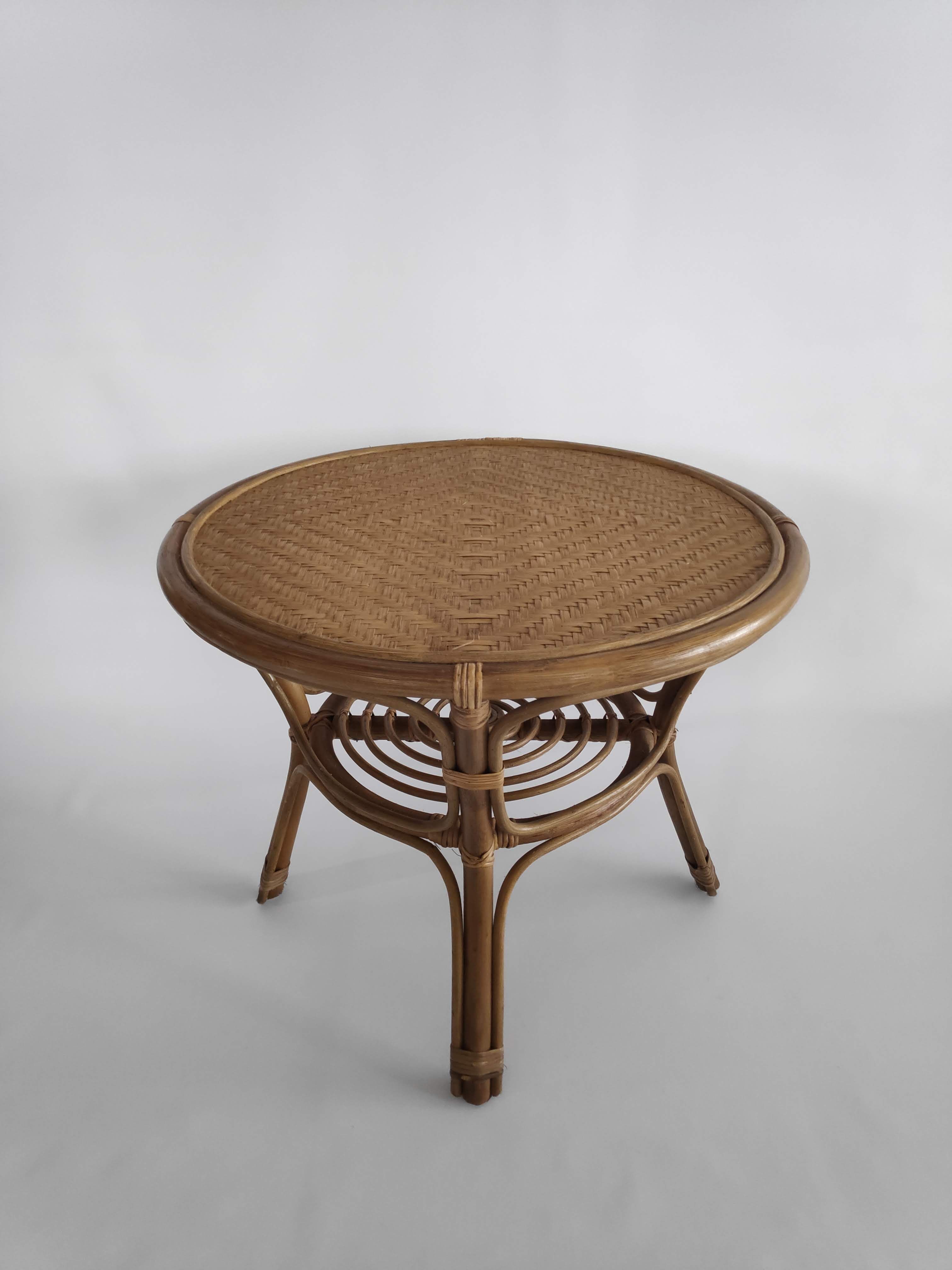 Coffee table 70s braided rattan