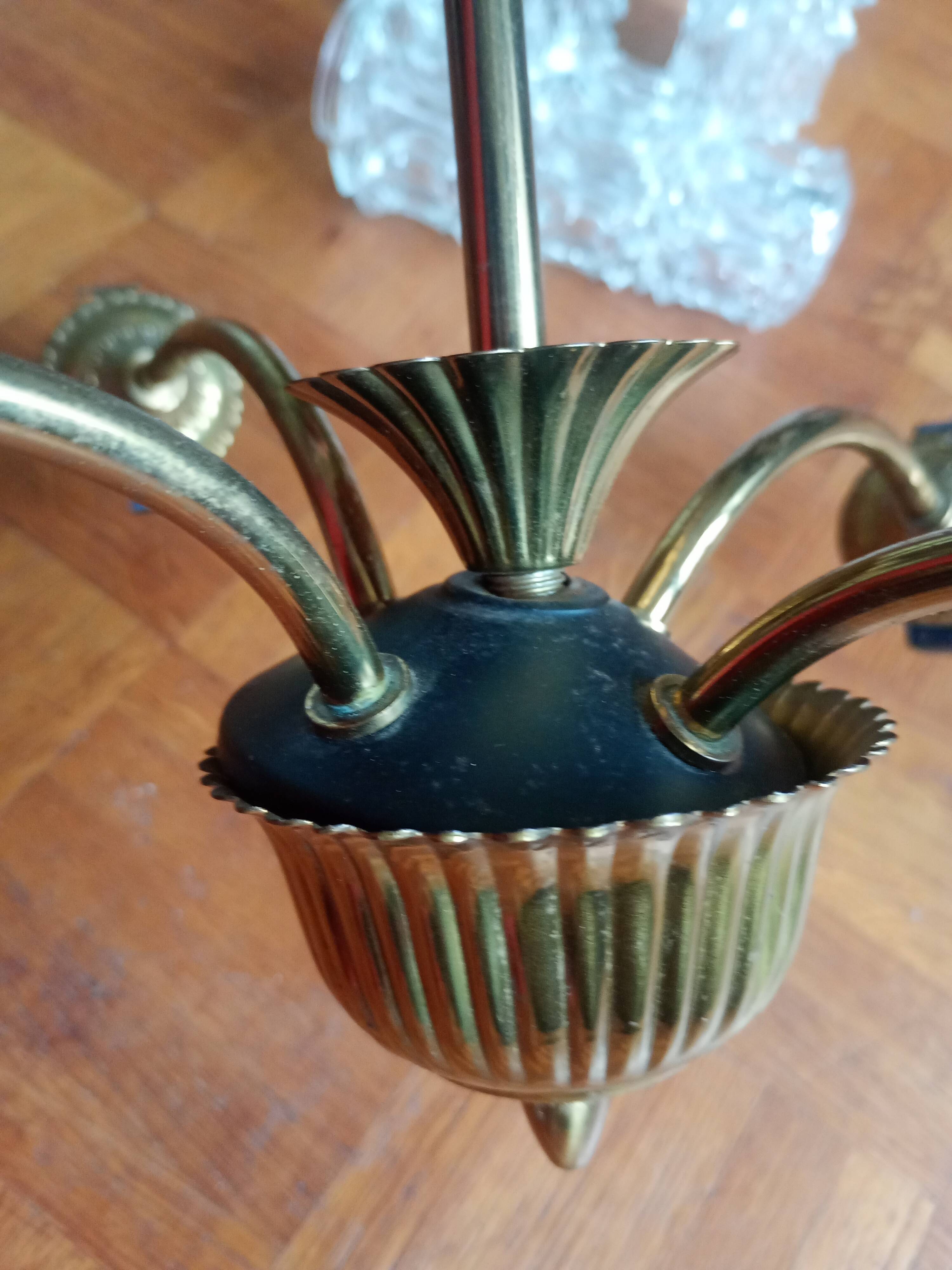 Vintage 4-arm chandelier - oblong tulip pressed molded glass - gold metal