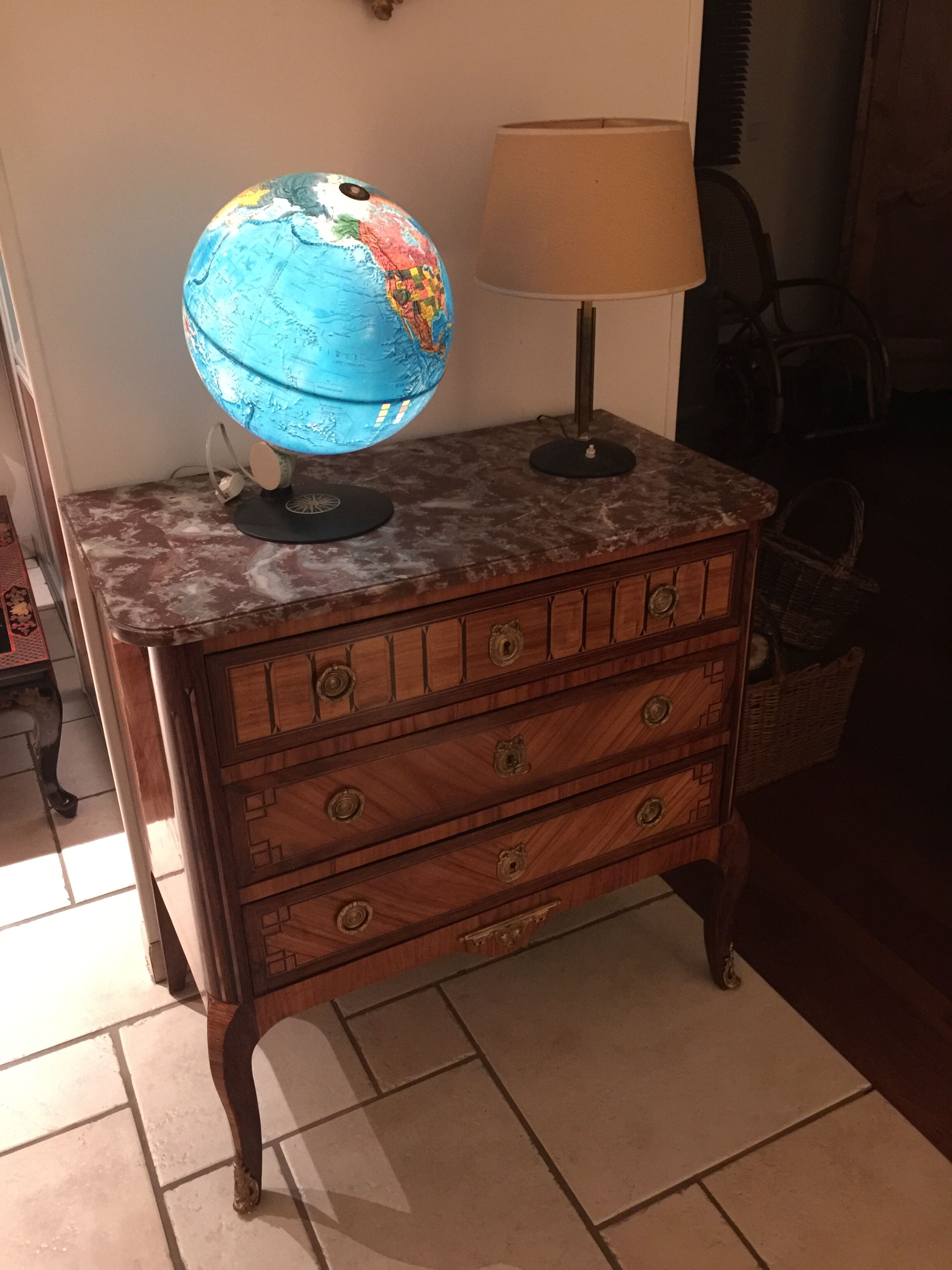 Bright earth globe