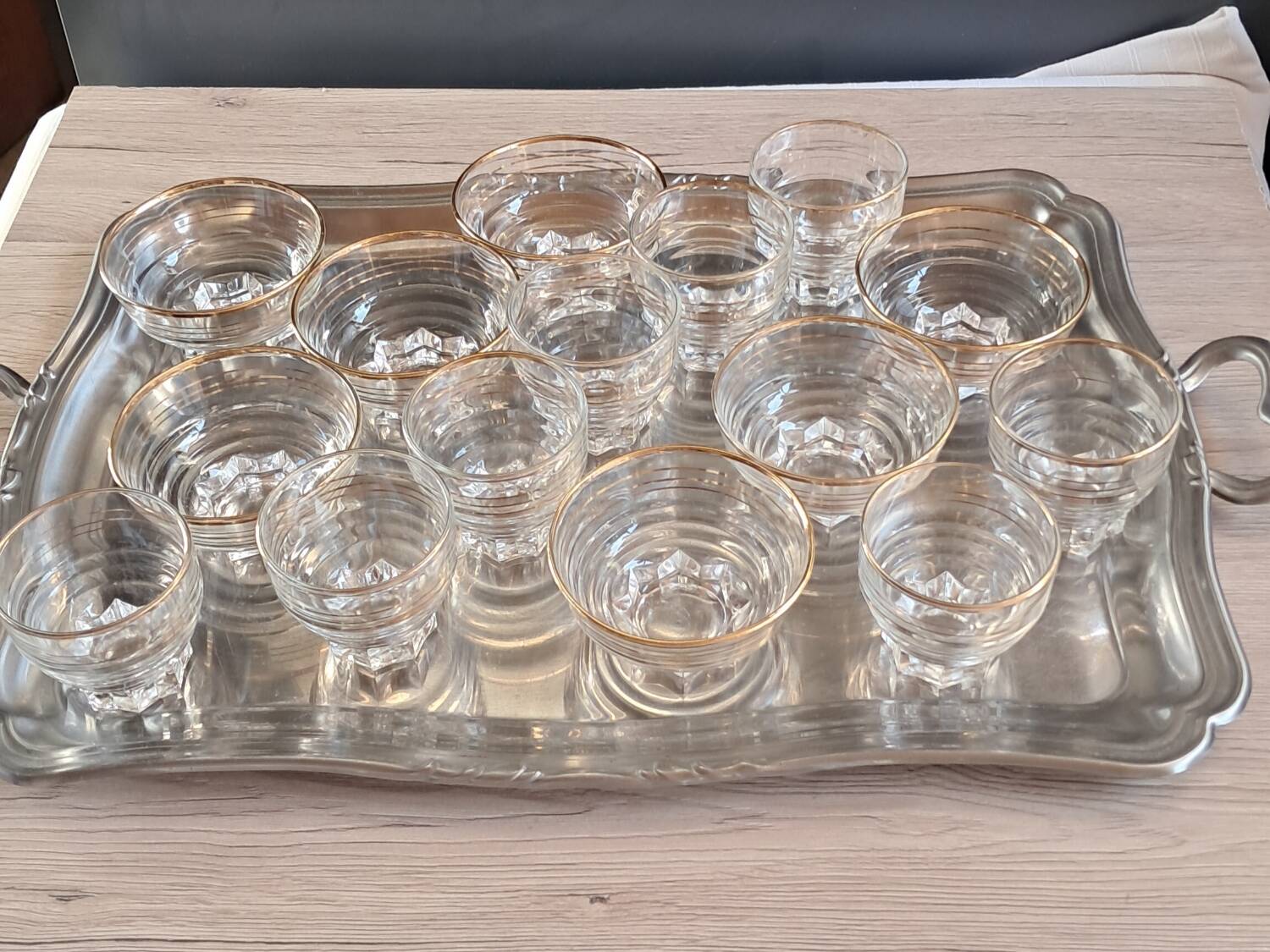 Vintage glassware set with gold filigree – 1960s