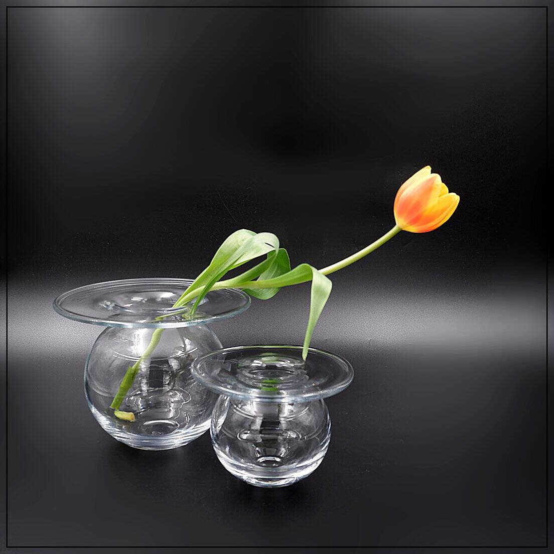 2 “Saturn” vases by Nanny Still for Riihimäki Lasi, Finland 1960