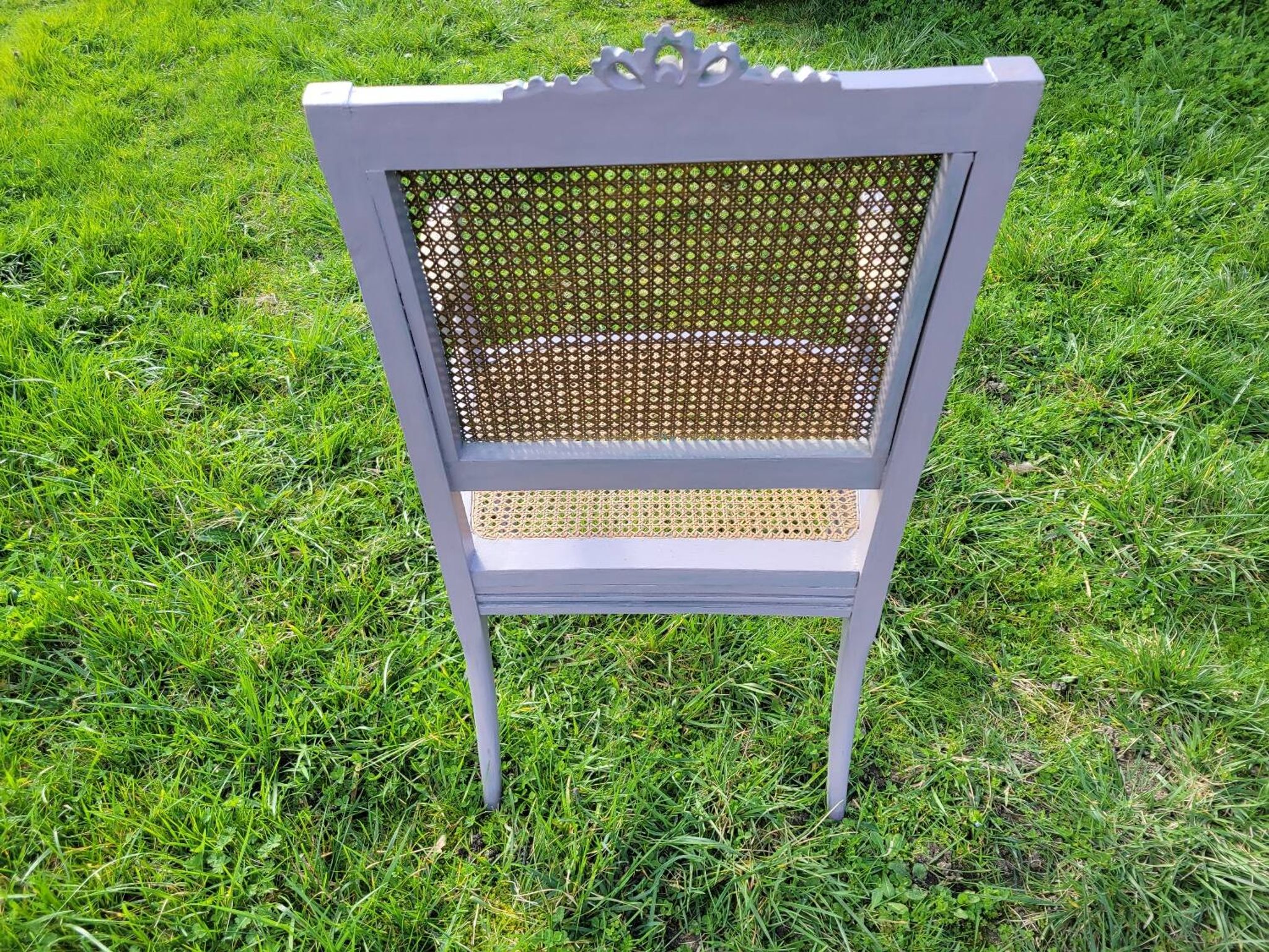 Fauteuil Louis XVI en cannage, milieu du XIXe siècle