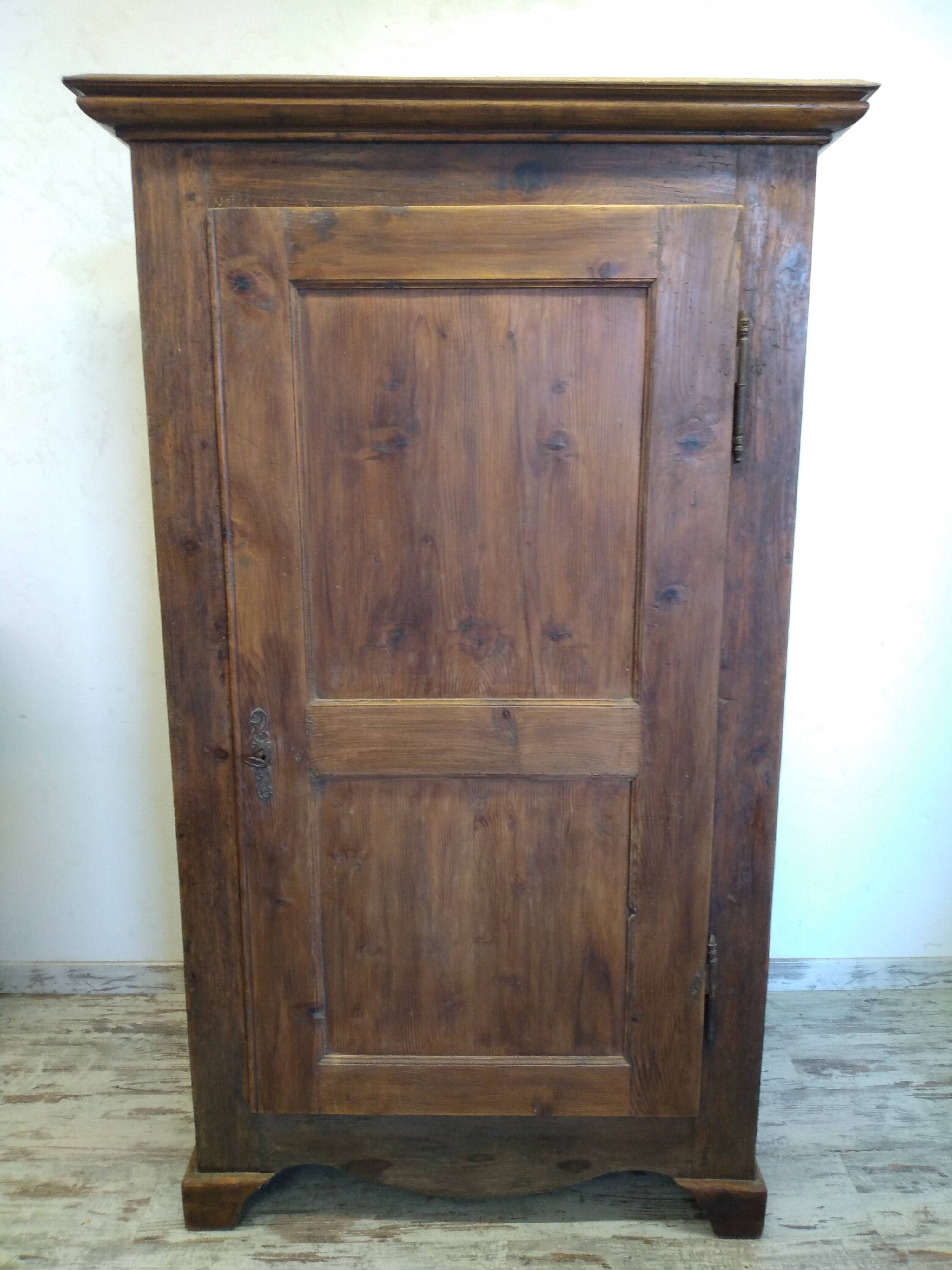 Wardrobe wardrobe an old door
