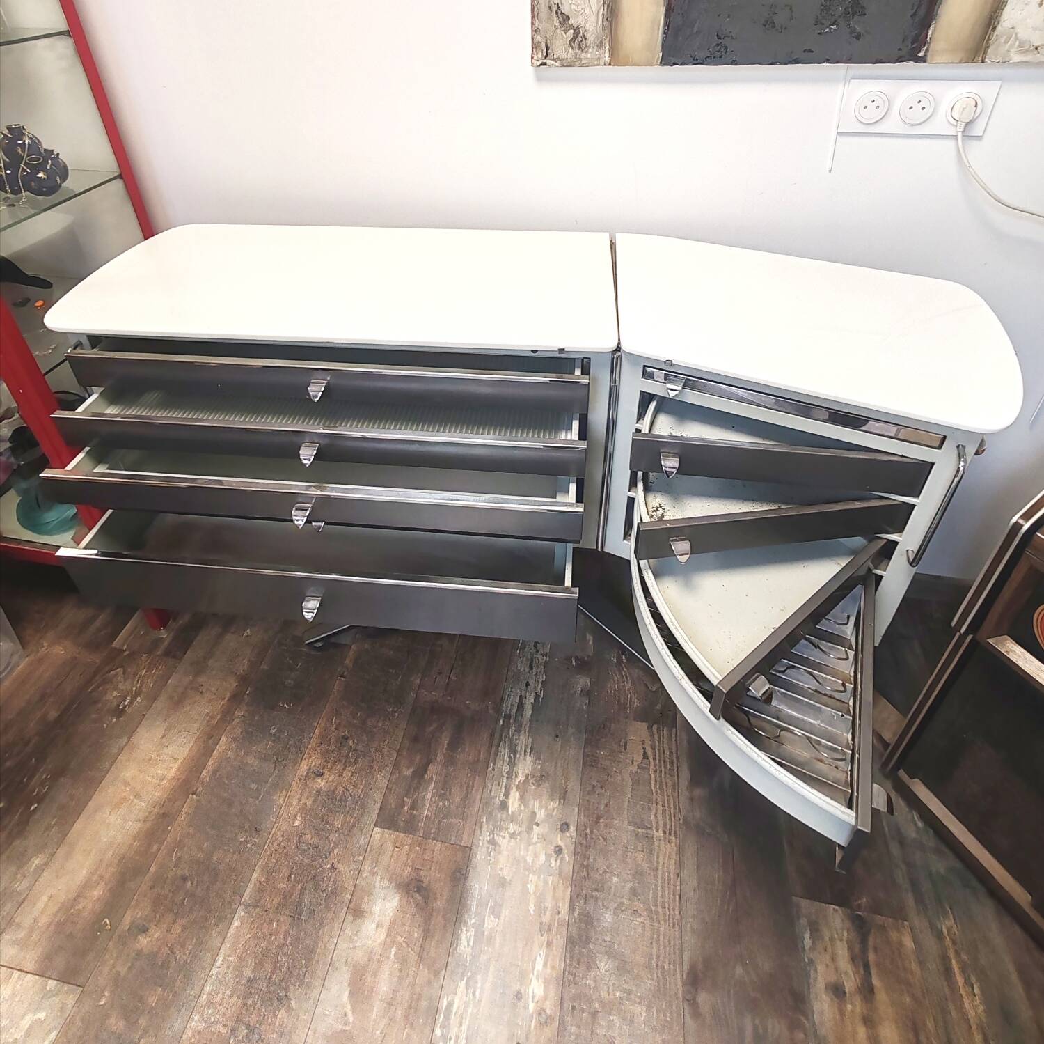 Meuble de dentiste, années 60