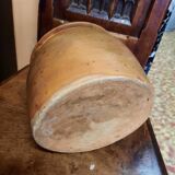 Pot en grès ancien