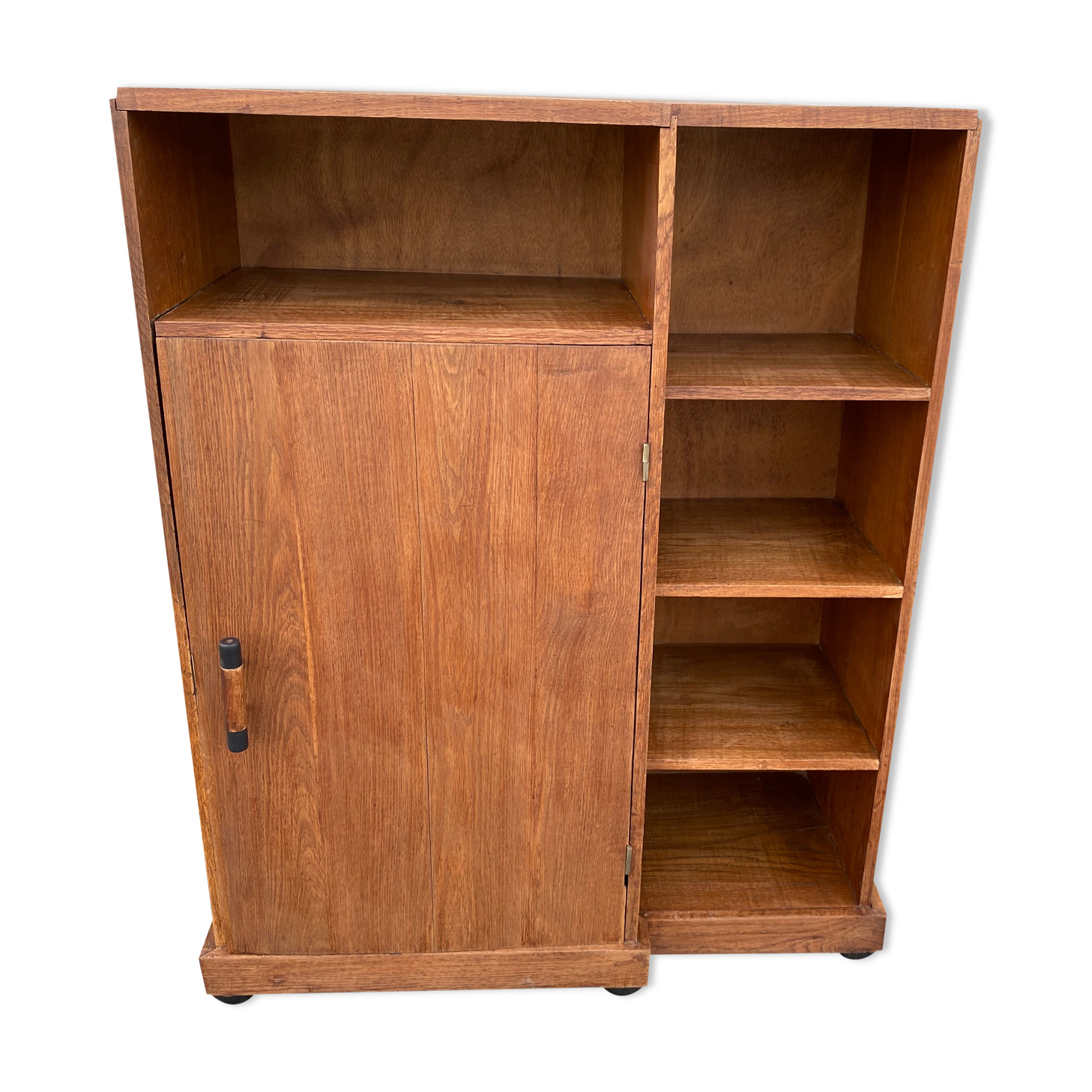 Asymmetrical furniture from the 50s