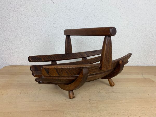 Corbeille à fruit scandinave en bois brutaliste