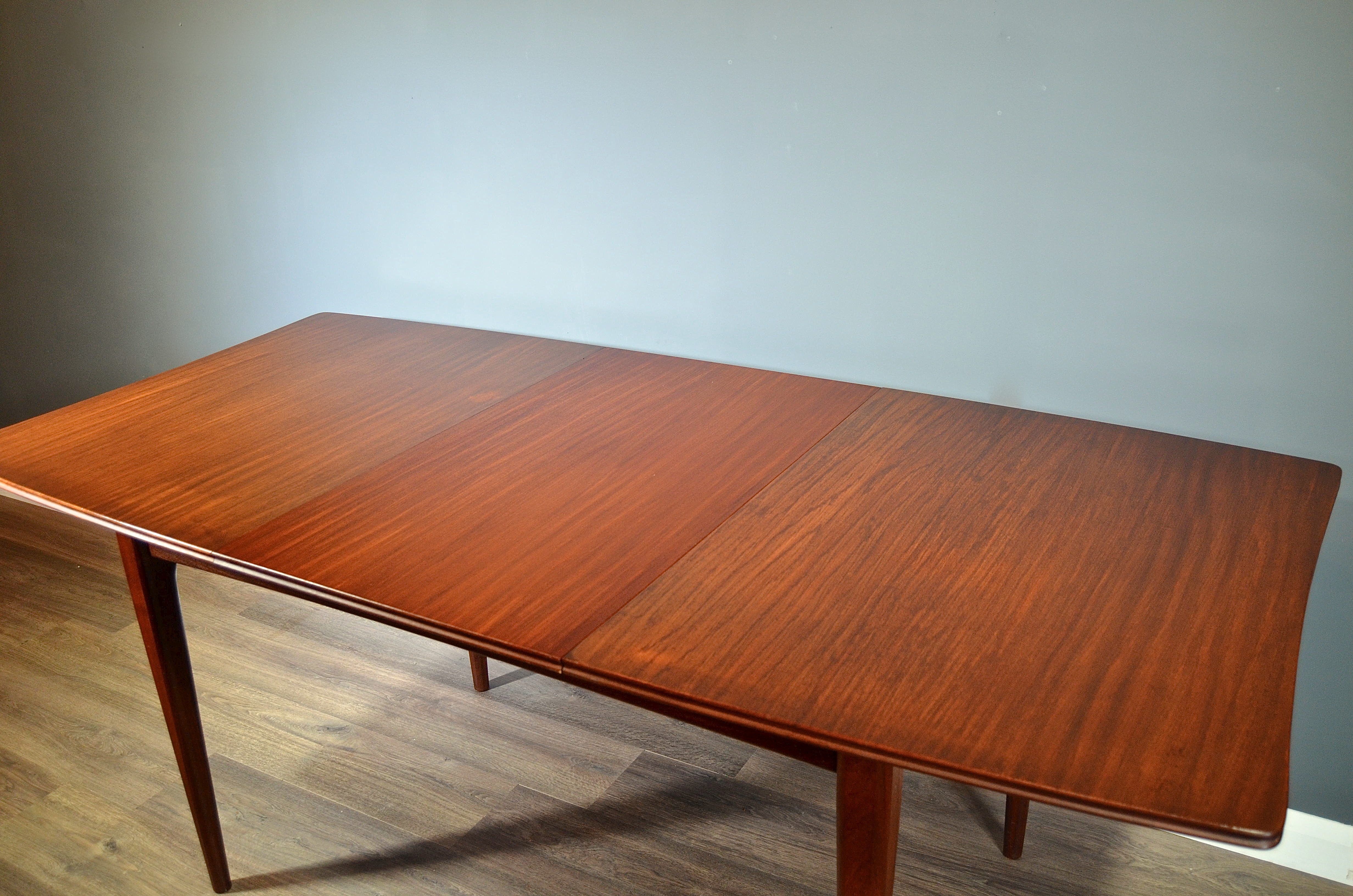 Midcentury Richard Hornby for Heal's Extending Afromosia Dining Table. Delivery. Vintage Modern / Re