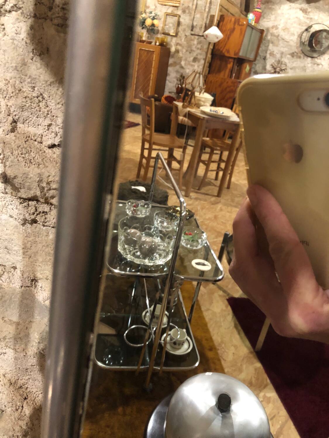 Wall-mounted cloakroom coat racks