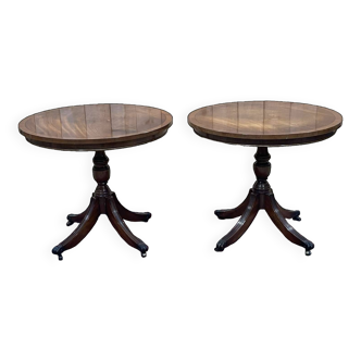 Pair of round English mahogany pedestal tables, made in the 1970s