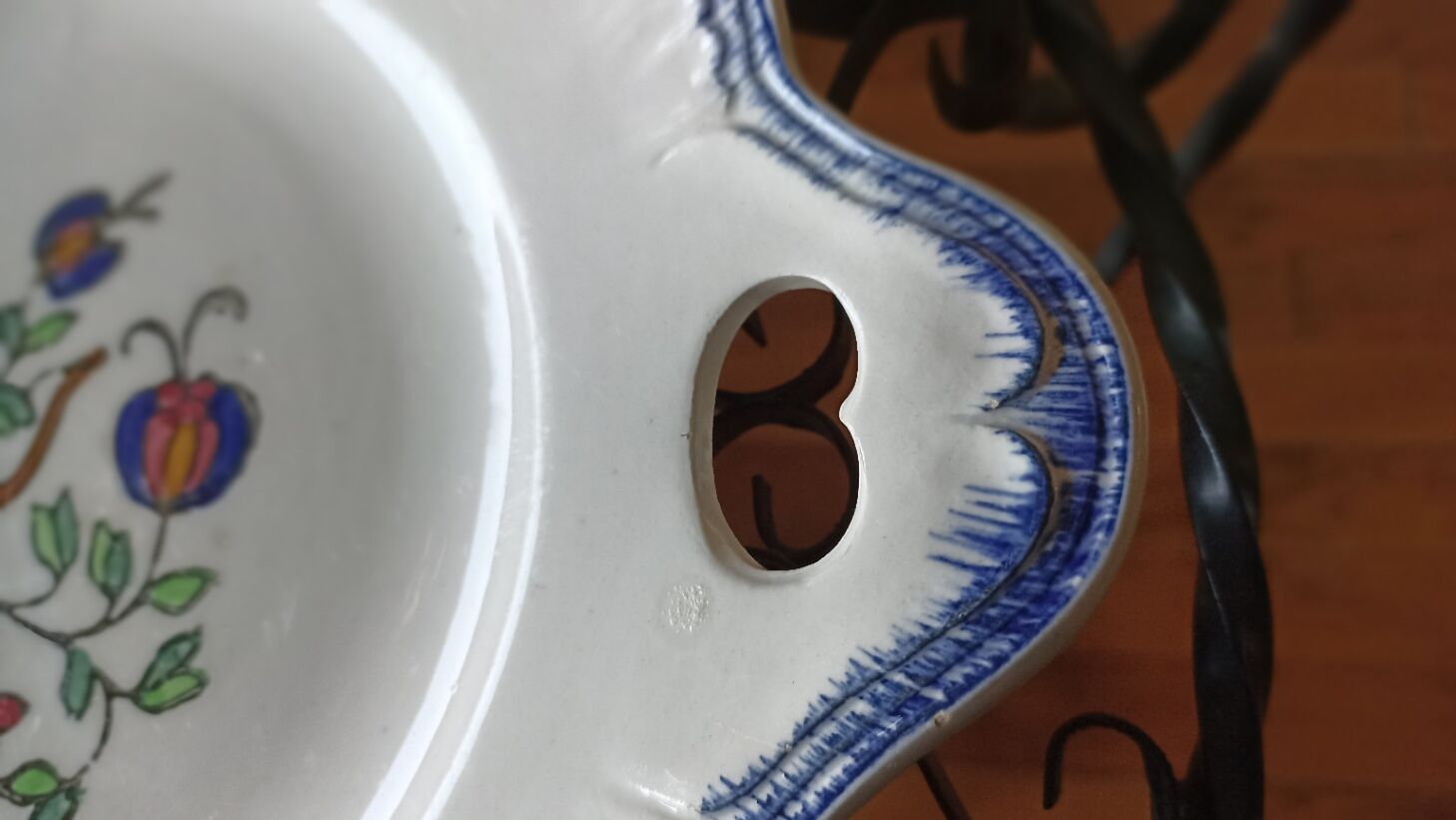 Cake dish by Longwy Vieux Rouen in the early 19th century