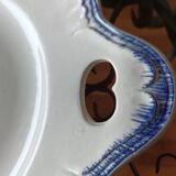 Cake dish by Longwy Vieux Rouen in the early 19th century