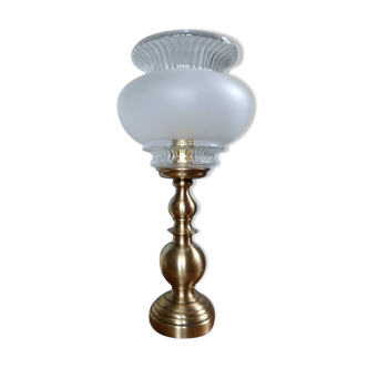 Lampe de table laiton globe blanc dépoli, vintage upcyclé
