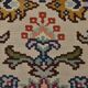 Kilim persan tons crème et bordeaux, motifs floraux élégants vintage