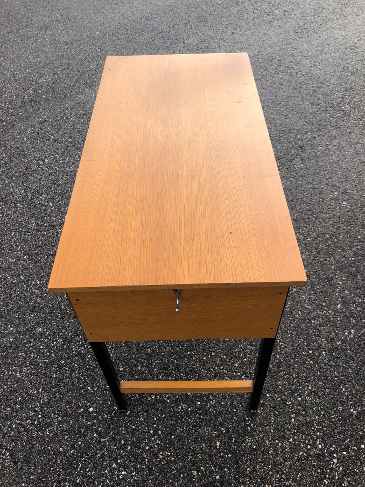 Oak desk from the 1950s